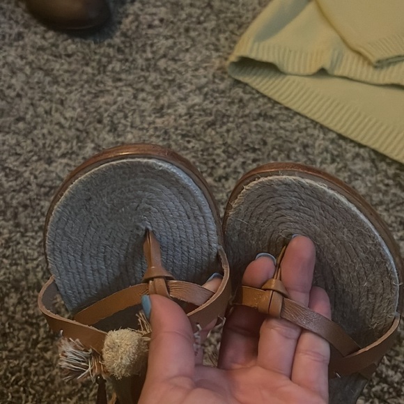 $118 NWOB SOLUDOS X ANTHROPOLOGIE BROWN LEATHER STRAPPY TASSELED SANDAL SIZE 7 - Picture 5 of 11